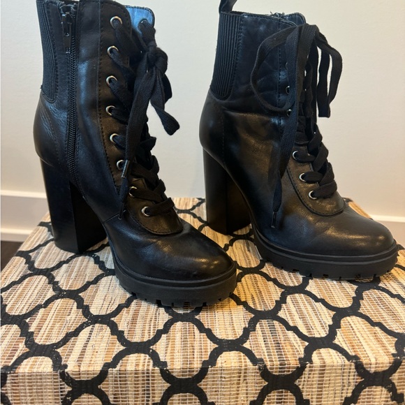 Heel ankle boots - Picture 2 of 4